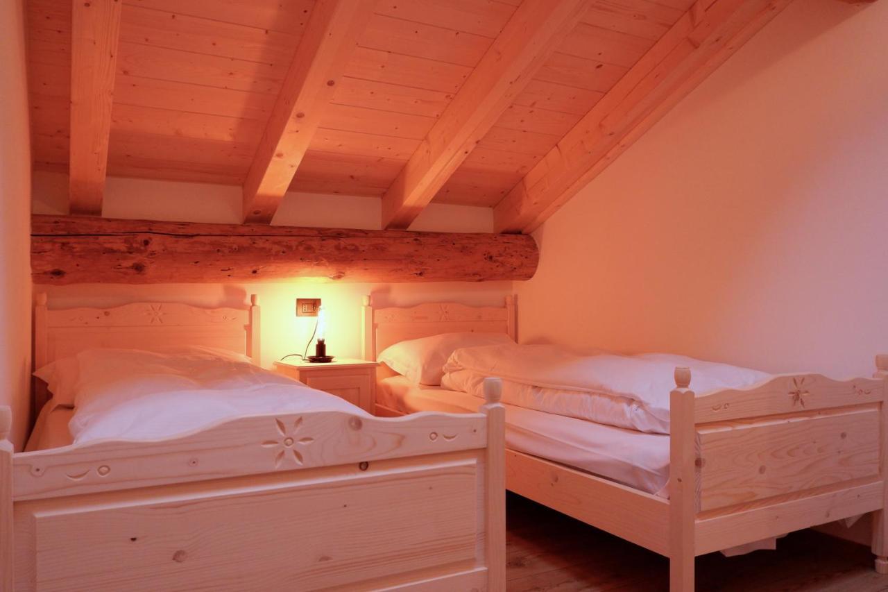 La Rocia 2 Apartment Rocca Pietore Luaran gambar