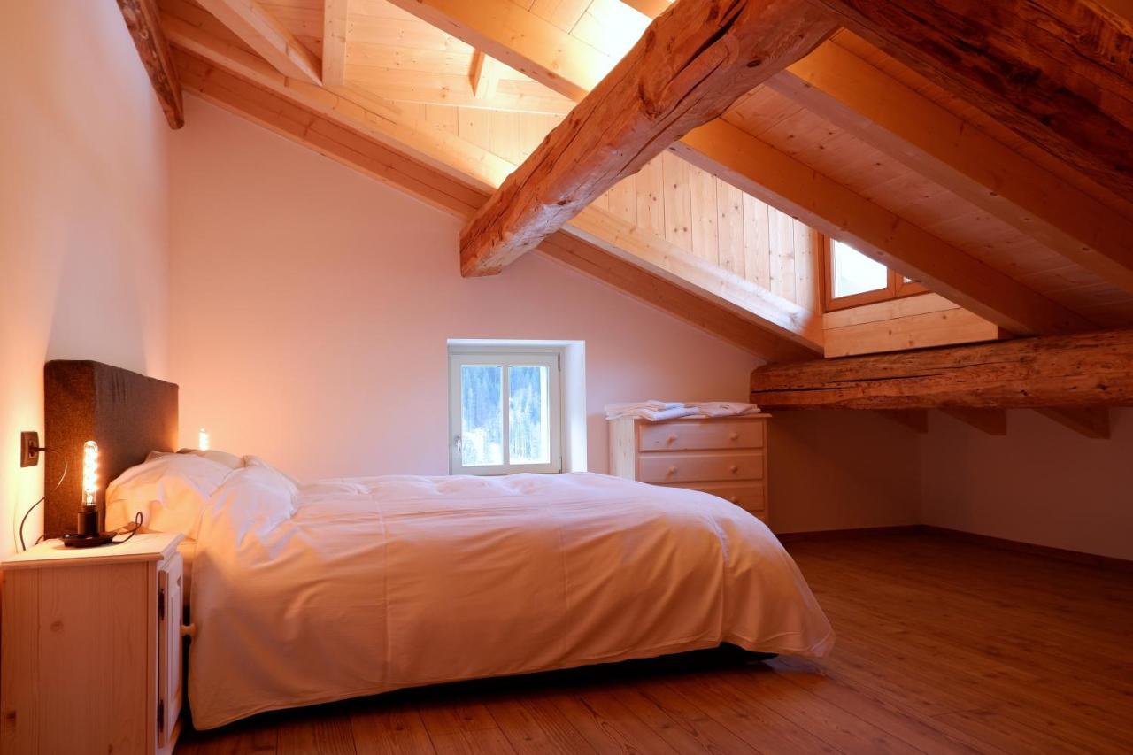 La Rocia 2 Apartment Rocca Pietore Luaran gambar